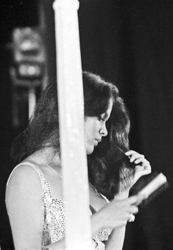 Dharmendra and Zeenat Aman