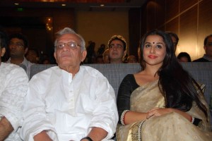 gulzar.jpg (640x428)