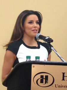 eva-longoria-speaking