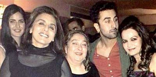 One of the rare pictures of the Kapoor ladies, Ranbir and Katrina